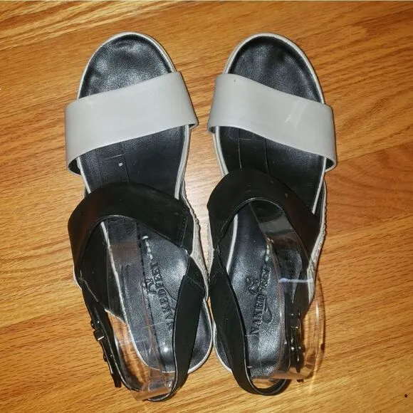 Naked feet Bohmm Sandals
