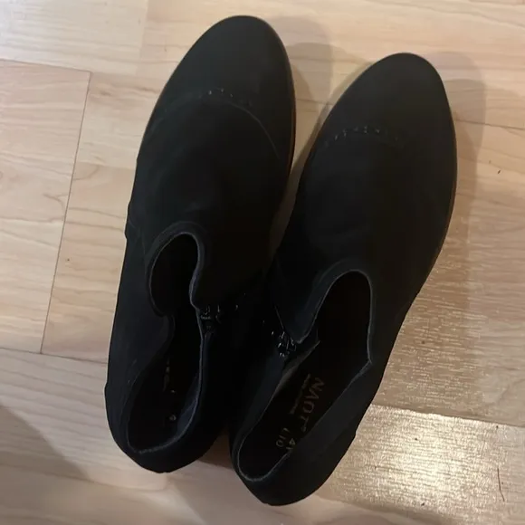 NAOT Black Suede Ankle boot Size W 10‎ (41)