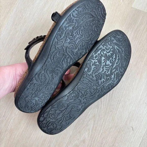 Naot Floral Embellished Comfort Slip On Sandals Size 42 / US 11