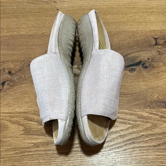 Naot IPO Linen and Leather Slide Sandals Pink Silver White Size 40 | US 9