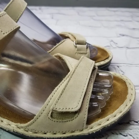 Naot Papaya bone ankle strap sandals