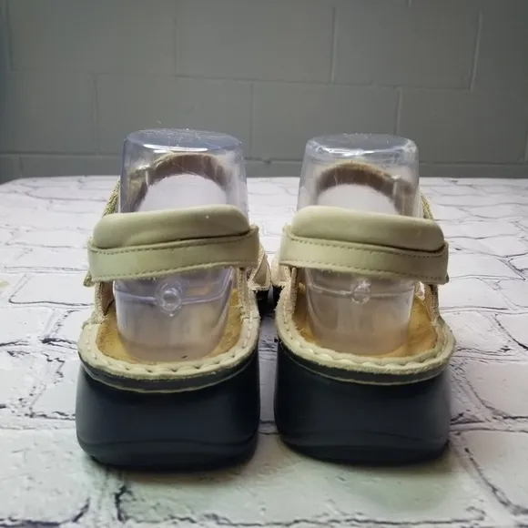 Naot Papaya bone ankle strap sandals