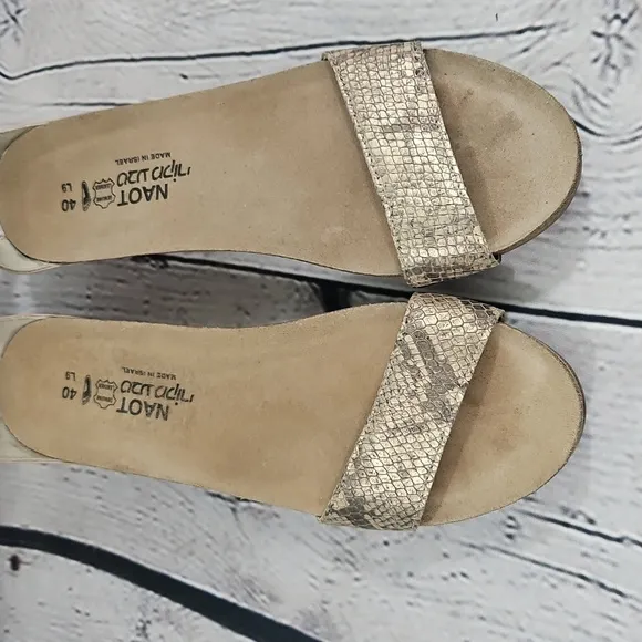 Naot Pixie Women's Gold/Tan Leather Ankle Strap Sandals Size 40 (9)