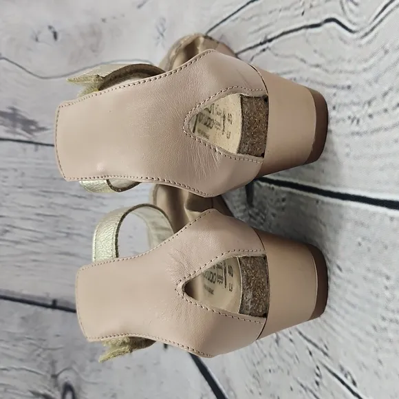 Naot Pixie Women's Gold/Tan Leather Ankle Strap Sandals Size 40 (9)