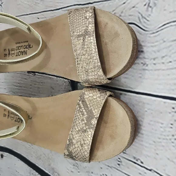 Naot Pixie Women's Gold/Tan Leather Ankle Strap Sandals Size 40 (9)