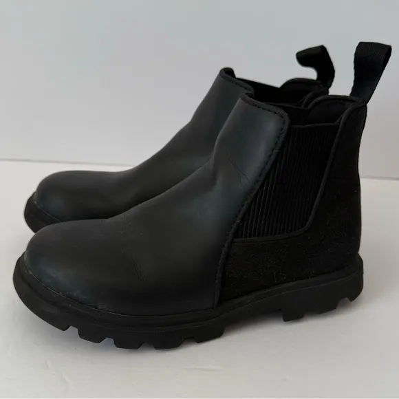 Native Black Kensington Chelsea Boots Children’s Size 1