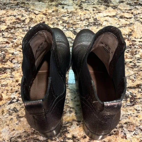 Naturalizer Dallas Bronze Metallic Chelsea Boots Size 9.5
