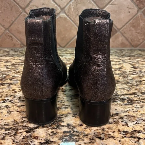Naturalizer Dallas Bronze Metallic Chelsea Boots Size 9.5