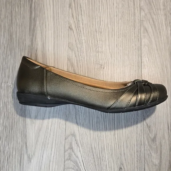Naturalizer Soul Gift Comfort Flats Gray Nickel Slip-On Size 10 NIB Padded Sole