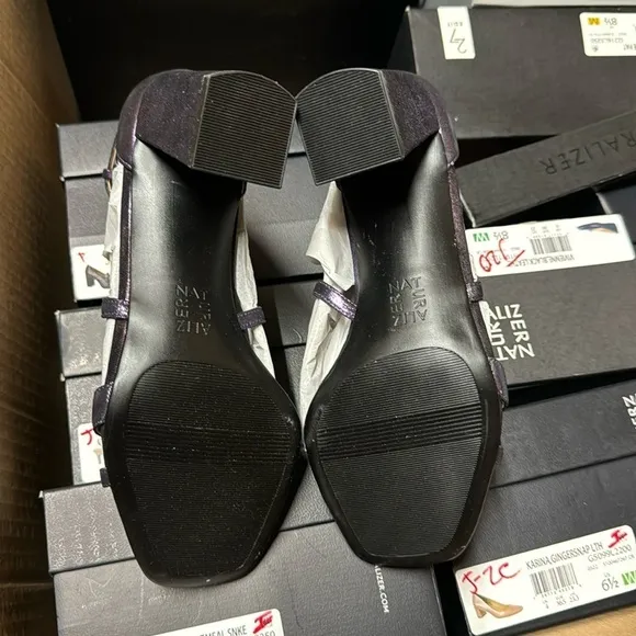 NATURALIZER Tiff Ankle Strap Sandals (WIDE)