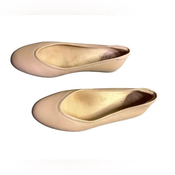 NATURALIZER womens creme brulee VIVIENNE size 8.5W slip on flats NWOB