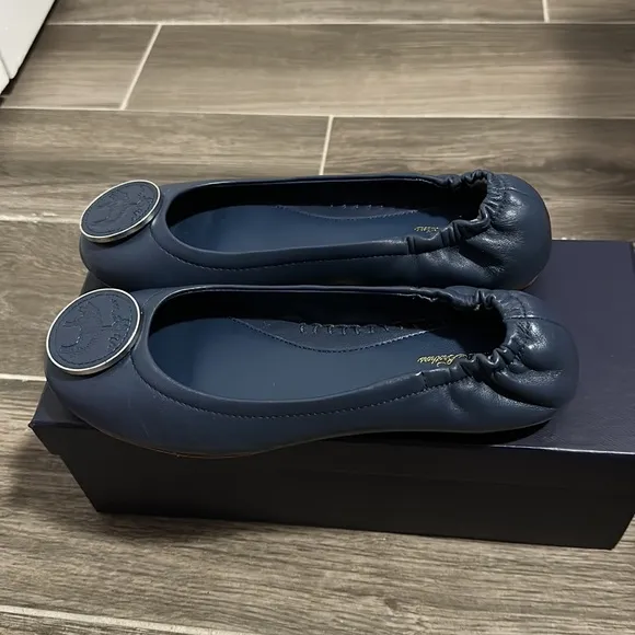 Navy Brooks brothers leather flats