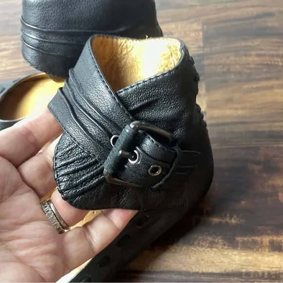 Naya Women's 'Fauna' Ankle-strap Flats Sz 4M