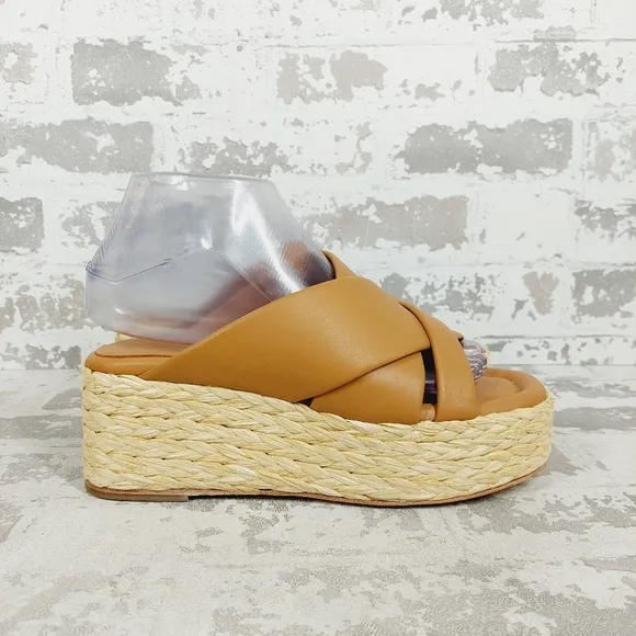 New Andre Assous Calesa Leather Slip-On Flatform Sandals B395