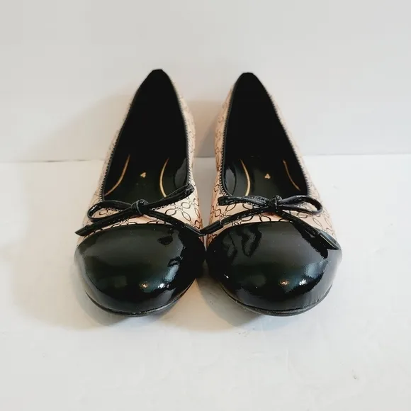 NEW Ara Ballet Flats Bow Toe Shoes Size 6.5 US