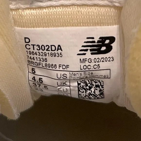 New Balance CT302 Sneakers | Sea Salt/Avocado | Size 6.5