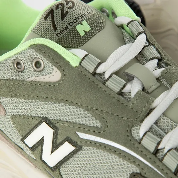 New Balance Heritage 725v1 Sneakers