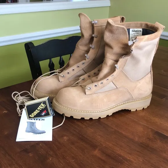 NEW! BATES GORE-TEX army combat boots!