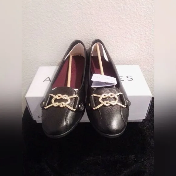 New Bia Comfortable Women’s Ornamented Black Leather Flats Size 10M”