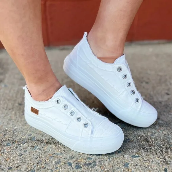NEW  Blowfish Super Match Laceless Platfor White Color Washed Canvas   252