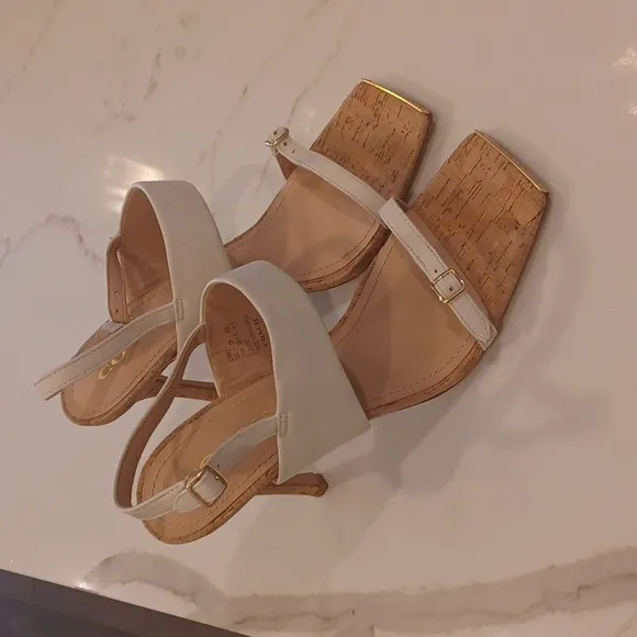 NEW Coach KIT Cream Color  Leather Cork High Heel Sandals SZ 10