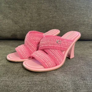 New Coach Quintin Slip-On Crisscross Crochet Dress Sandals in Pink Size 6