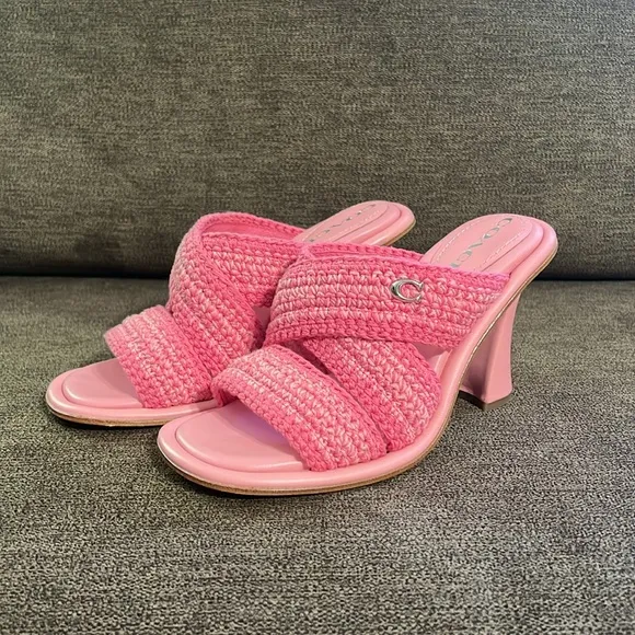 New Coach Quintin Slip-On Crisscross Crochet Dress Sandals in Pink Size 6