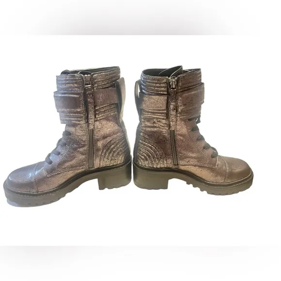 💚💜💚🌼NEW DKNY Women's Basia Buckled Quilted Lug Sole Combat Boots Gunmetal