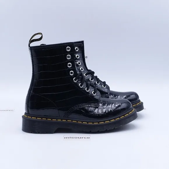 NEW Dr. Martens 1460 Boots 26262001 Patent Leather Crocodile