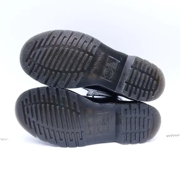 NEW Dr. Martens 1460 Boots 26262001 Patent Leather Crocodile