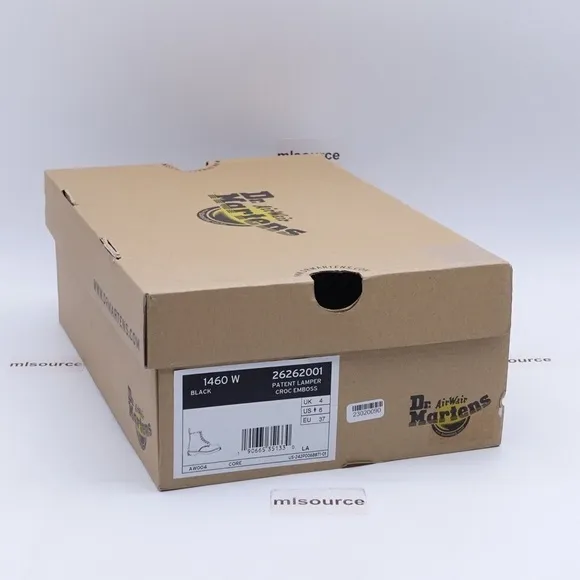 NEW Dr. Martens 1460 Boots 26262001 Patent Leather Crocodile