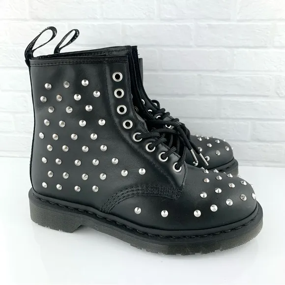 NEW Dr. Martens 1460 Stud Wanama Combat Boots Black/Silver Size 7 UK 5