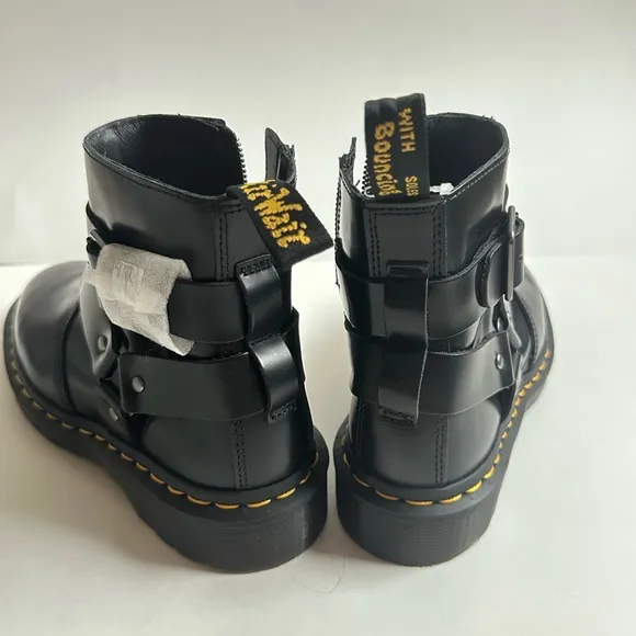 NEW Dr. Martens Jaimes Buckle Chelsea Unisex Boot Black Smooth Sz 6W/5M