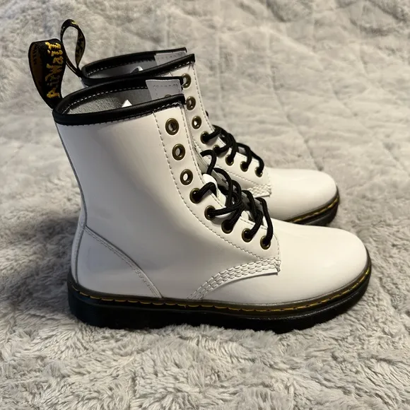 New Dr. Martens Zavala Combat Boots White Patent Leather Women’s Size 6