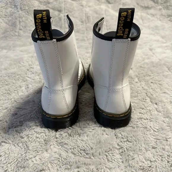 New Dr. Martens Zavala Combat Boots White Patent Leather Women’s Size 6