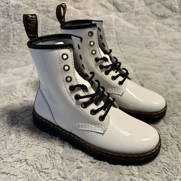 New Dr. Martens Zavala Combat Boots White Patent Leather Women’s Size 6