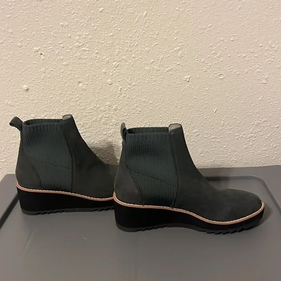 New Eileen Fisher Slate Suede Leather Lilou Wedge Chelsea Boots Size 5.5