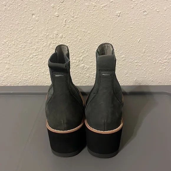 New Eileen Fisher Slate Suede Leather Lilou Wedge Chelsea Boots Size 5.5