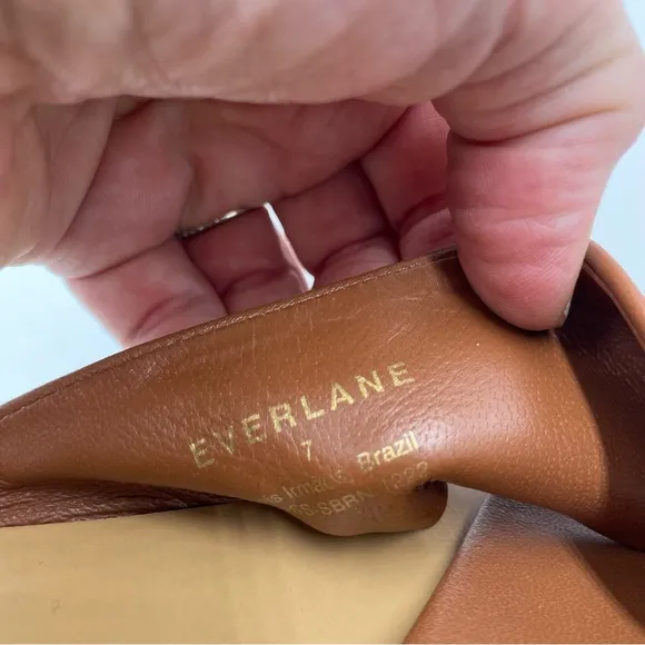 NEW Everlane Sienna Brown Leather Day Crossover Sandal in Size 7