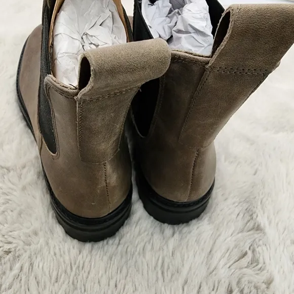 New Everlane The Lug Chelsea Boot Vintage Fossil Brown