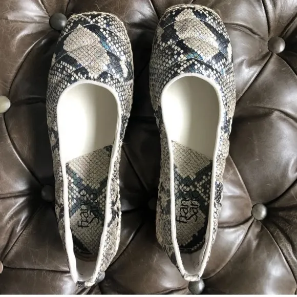 New Franco Sarto Kiya Quilted Espadrille loafer flats RocciaSnake animal puffy