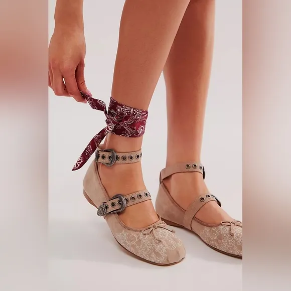NEW Free People x Jeffrey Campbell x Understated Leather Ballet Flats US 10