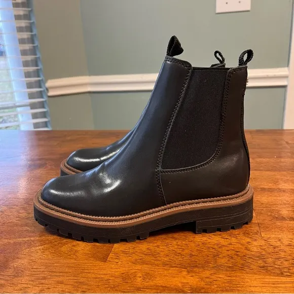 New Girls Sam Edelman Laguna Chelsea Boot size 4