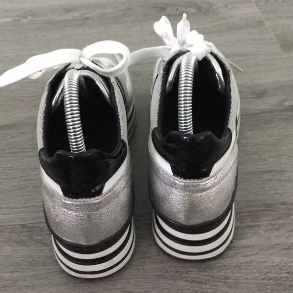 NEW - HOGAN Woman Midi Platform sneakers In Silver | 39
