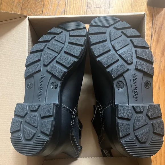 NEW in Box Blundstone Black High-Top Boots in Black Size 6.5 US Women