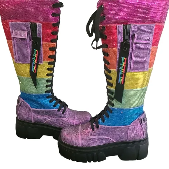 New In Box CLUBEXX Rainbow Striped Rhinestone Combat Boots Size 8M Pride Tag