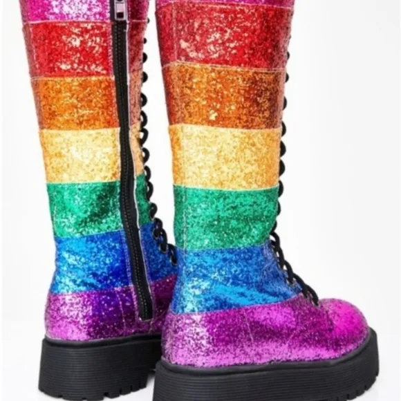 New In Box CLUBEXX Rainbow Striped Rhinestone Combat Boots Size 8M Pride Tag