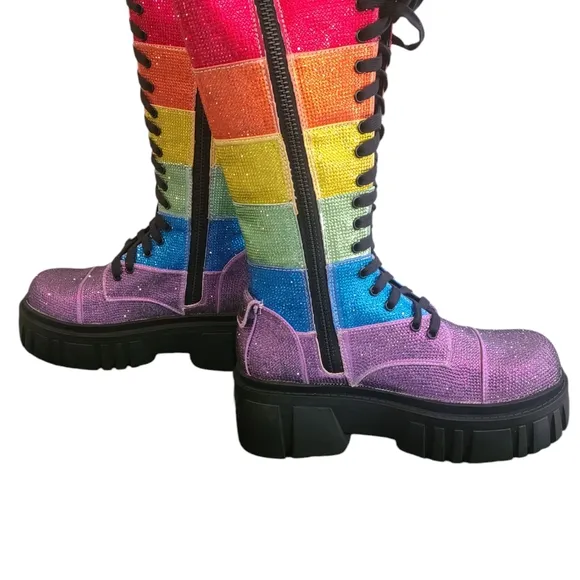 New In Box CLUBEXX Rainbow Striped Rhinestone Combat Boots Size 8M Pride Tag