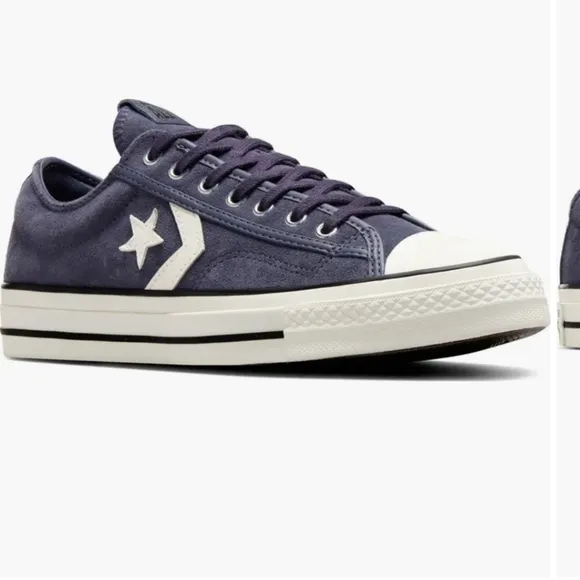 New In Box Converse Star Player 76 Suede Sneakers Low Top Men's size 10
