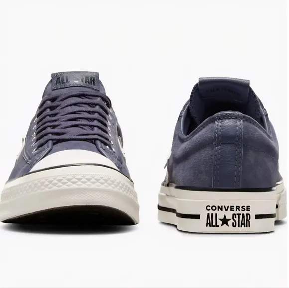 New In Box Converse Star Player 76 Suede Sneakers Low Top Men's size 10